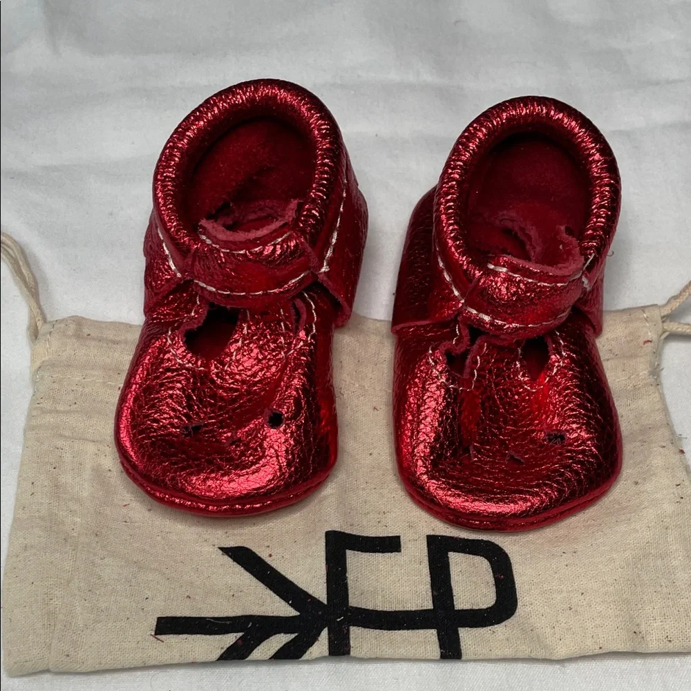 Freshly Picked Mary Jane Metallic Ruby Red Kids Moccasins Size 3
